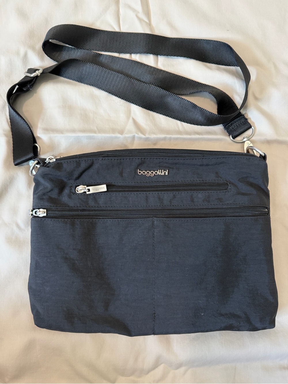 Baggallini Black Slim Crossbody Purse